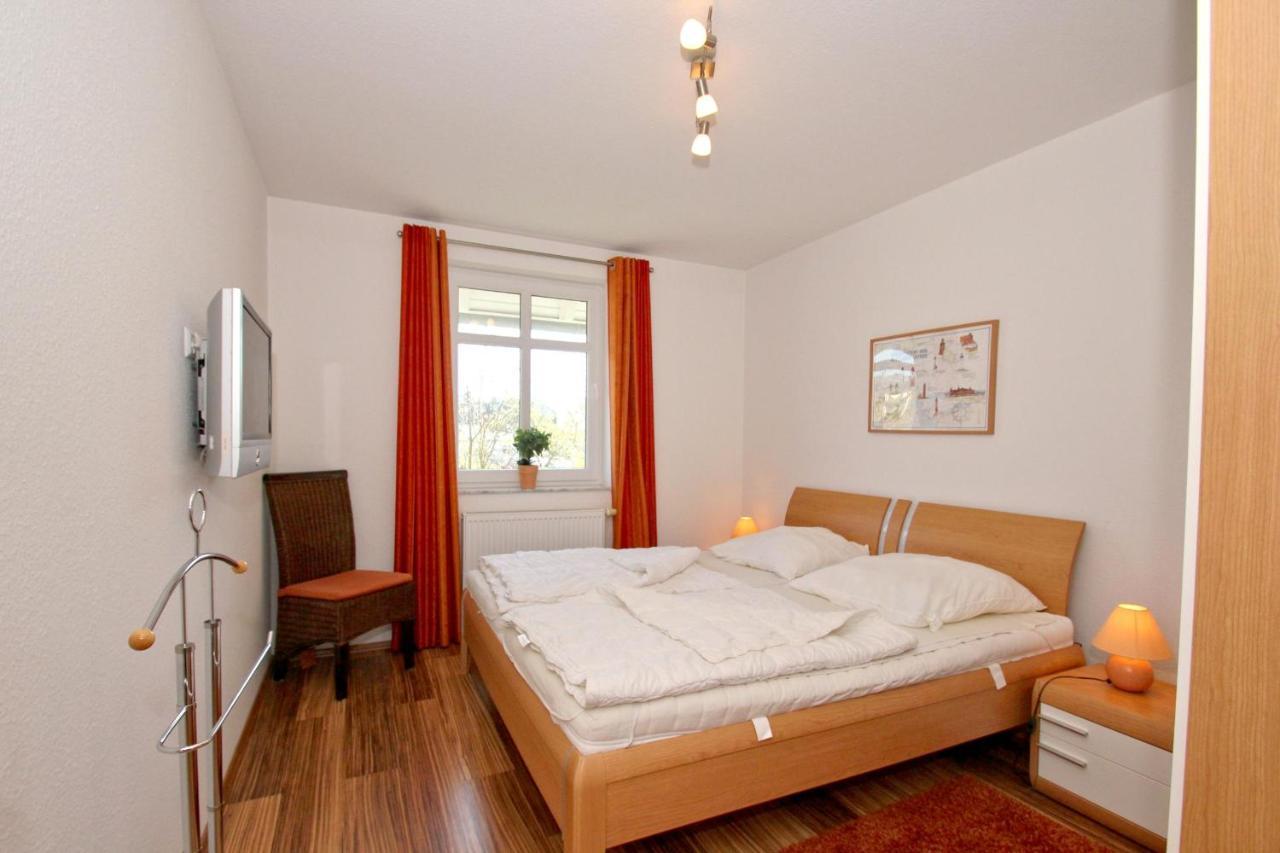 Hafennahe Ferienwohnung Mit Balkon Und Meerblick - Hafenhaeuser Wiek Wohnung 14 Wiek auf Rügen 外观 照片